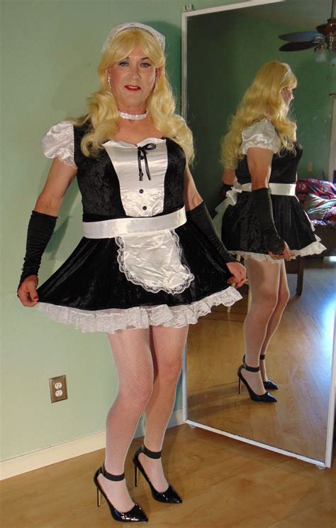 crossdresser blow jobs